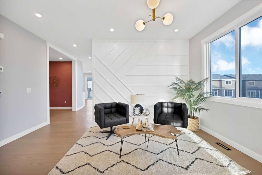Elegant entryway staging